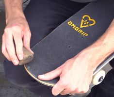 How To Clean Grip Tape